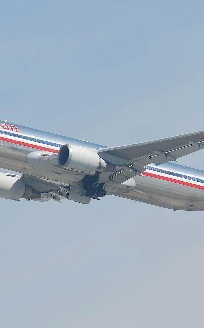 N391AA - Twin-engine aircraft