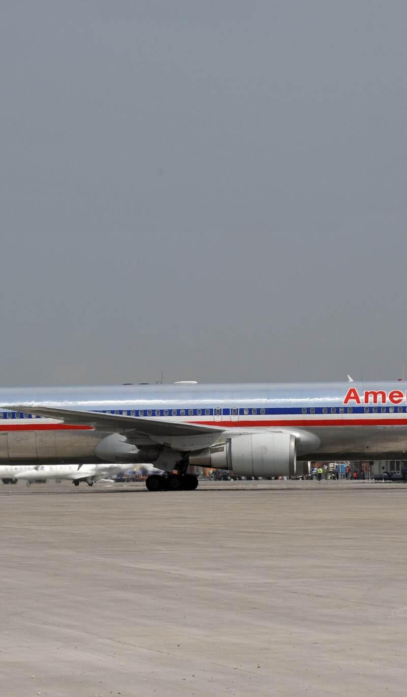 N391AA - Twin-engine aircraft