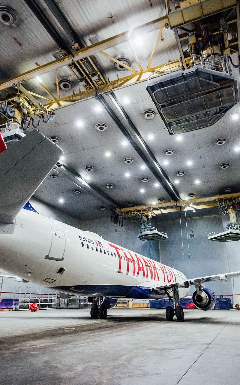N391DN - Twin-engine aircraft