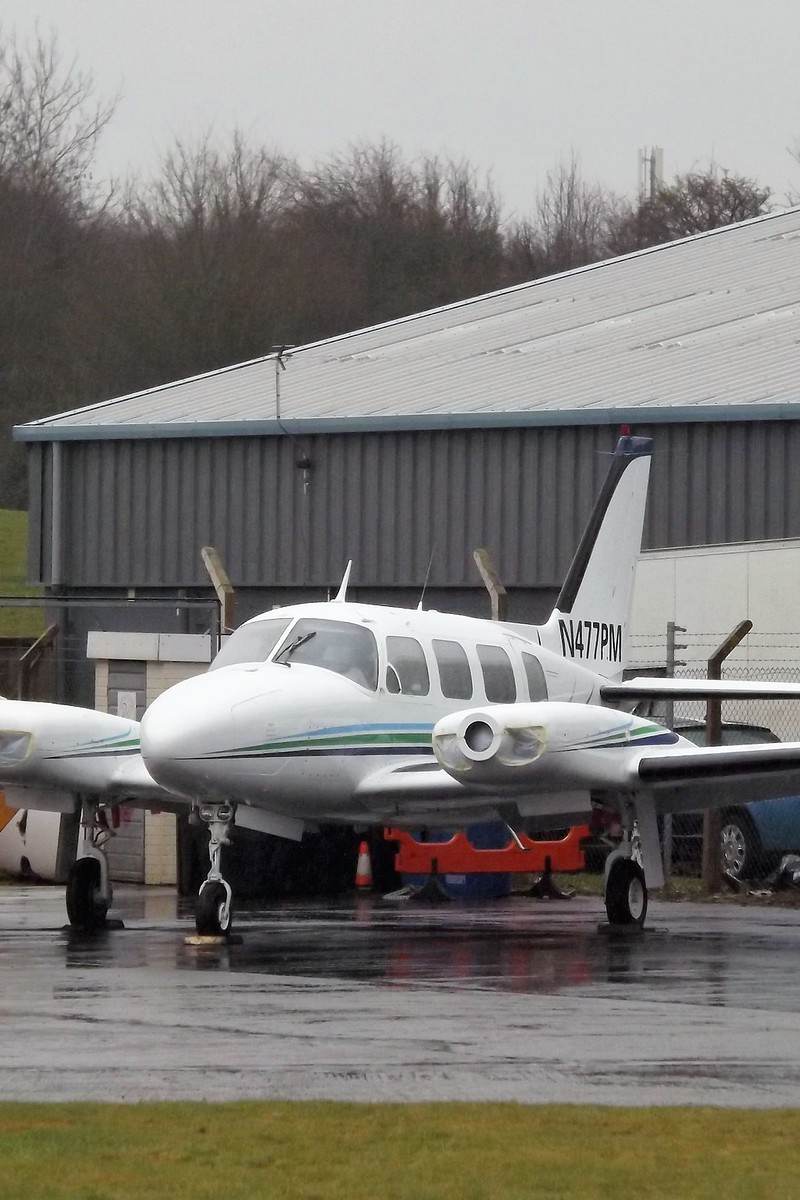 N477PM - Twin-engine aircraft