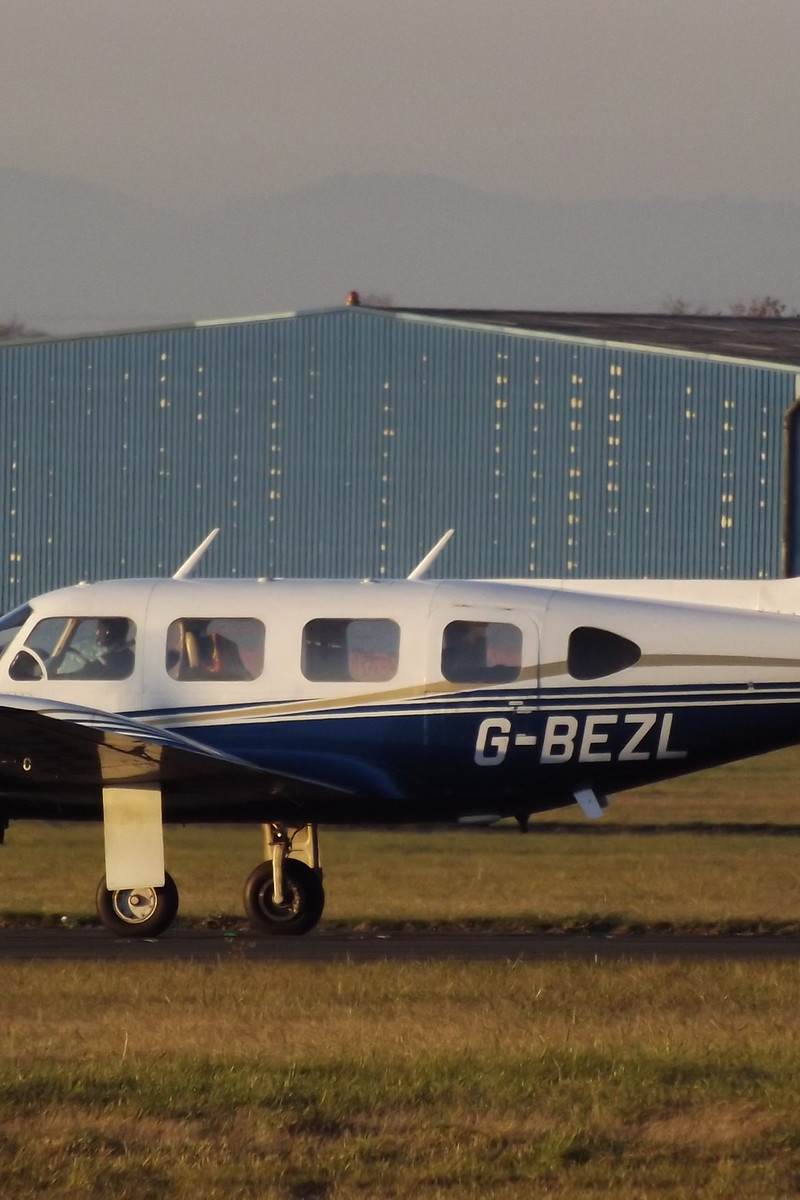 G-BEZL - Piper
