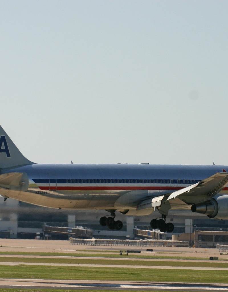 N393AN - Boeing