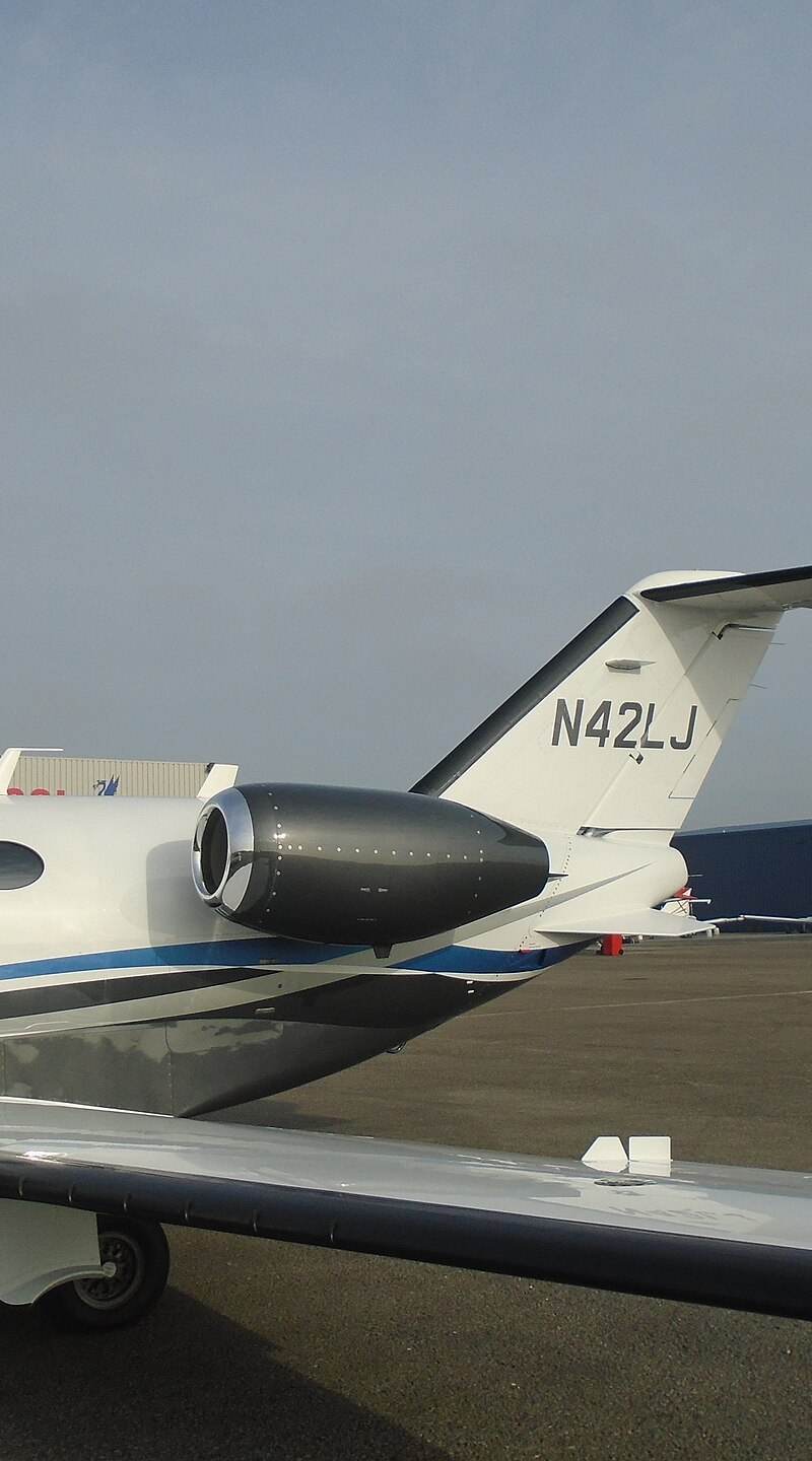 N42LJ - Business jet