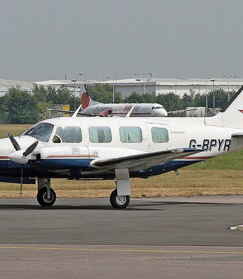 G-BPYR - Piper