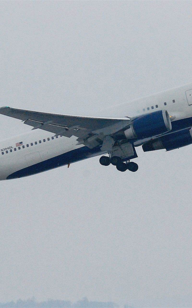 N394DL - Boeing