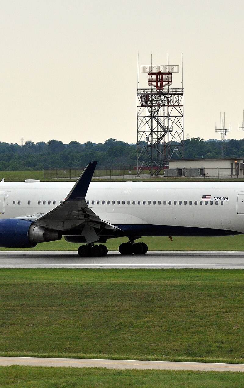 N394DL - Boeing