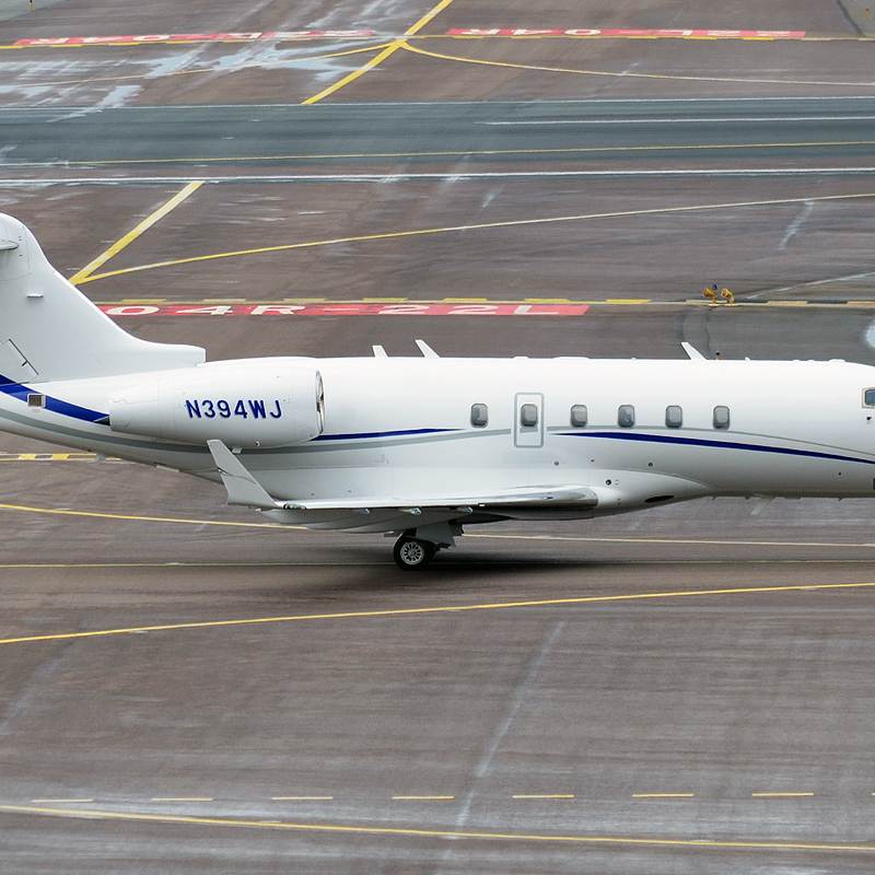 N394WJ - Bombardier
