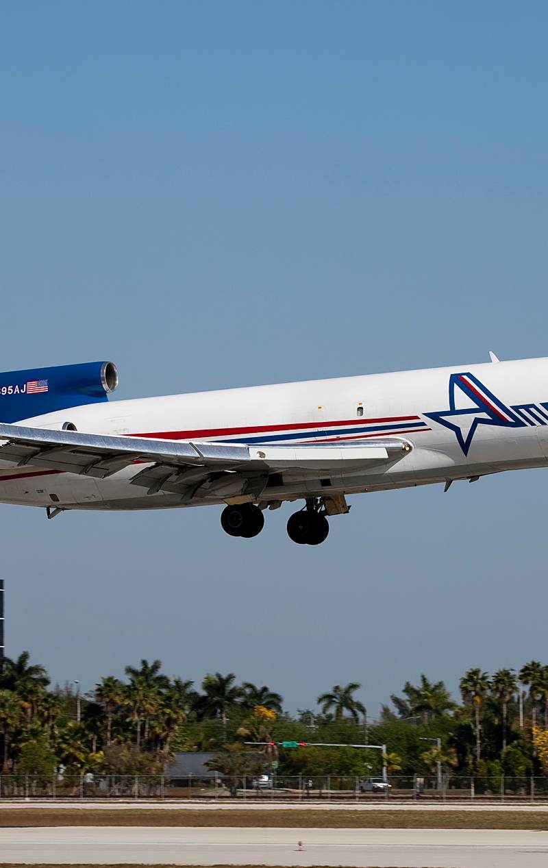 N395AJ - Boeing