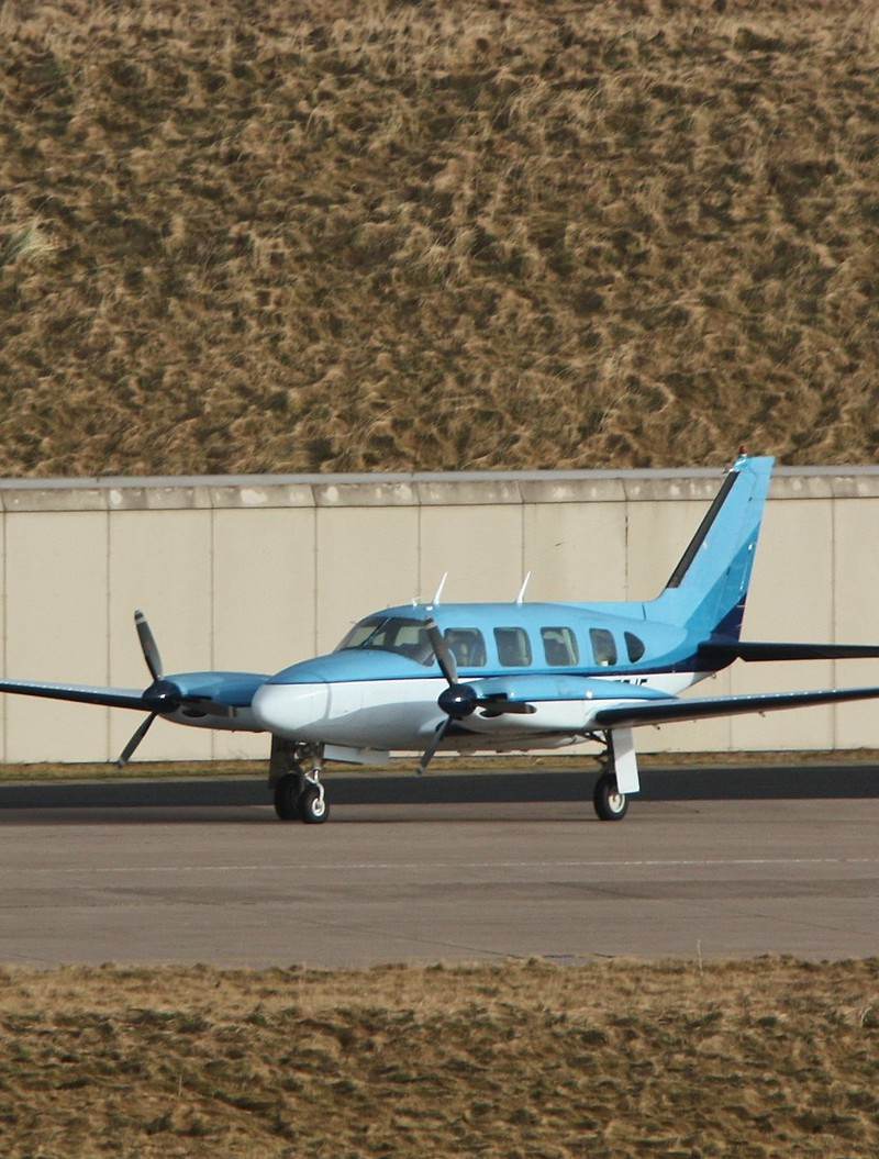 G-EEJE - Piper