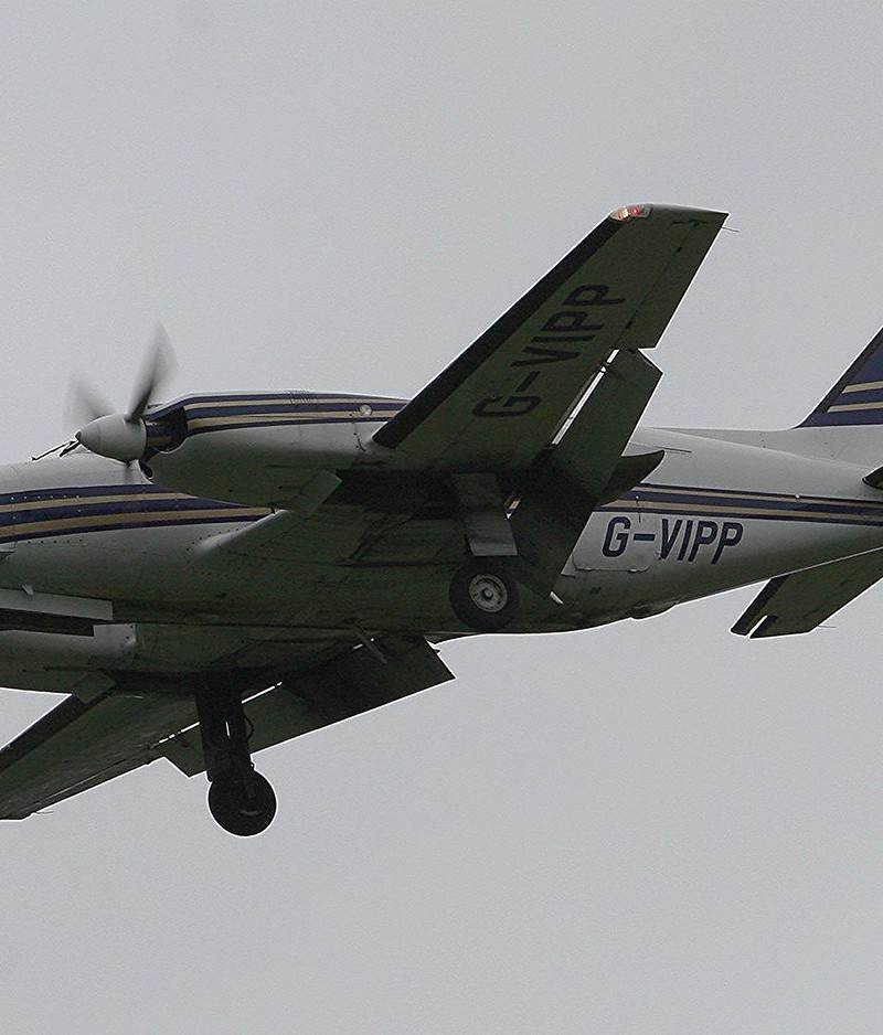 G-VIPP - Twin-engine aircraft