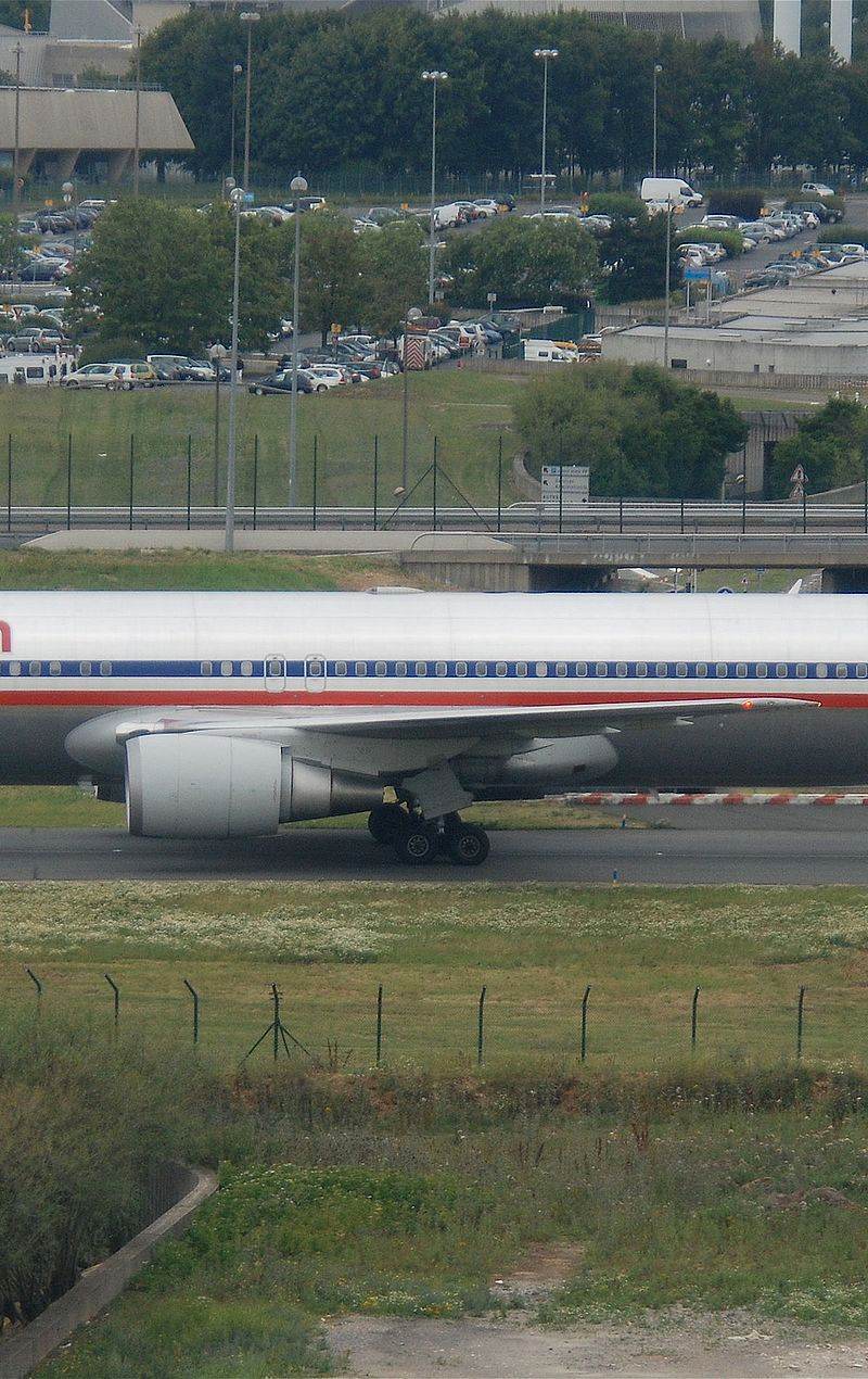 N397AN - Twin-engine aircraft