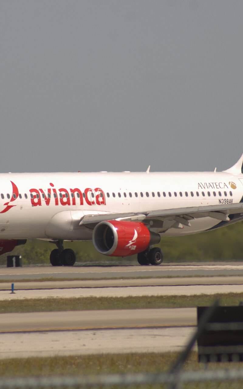 N398AV - Airbus