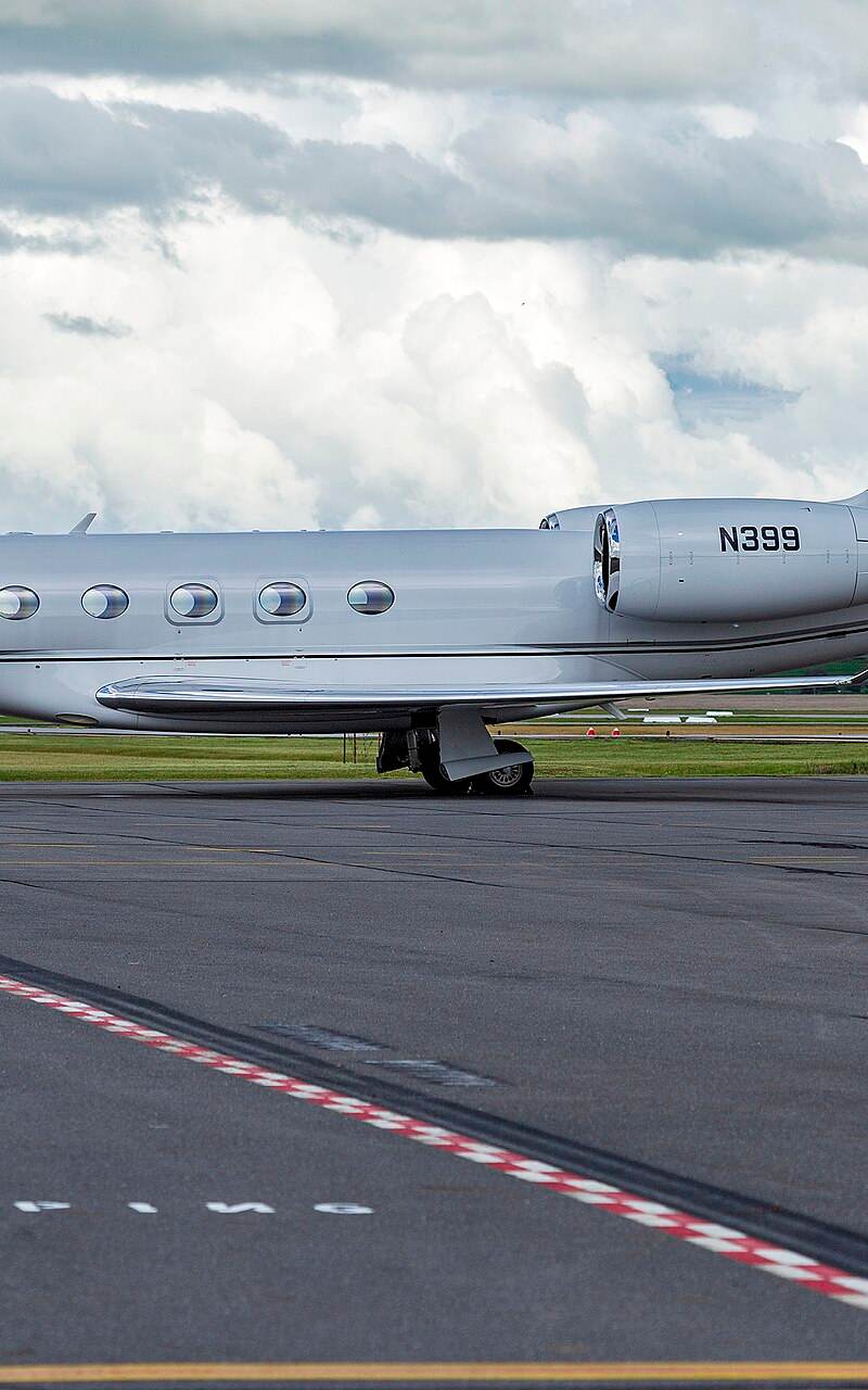N399 - Business jet