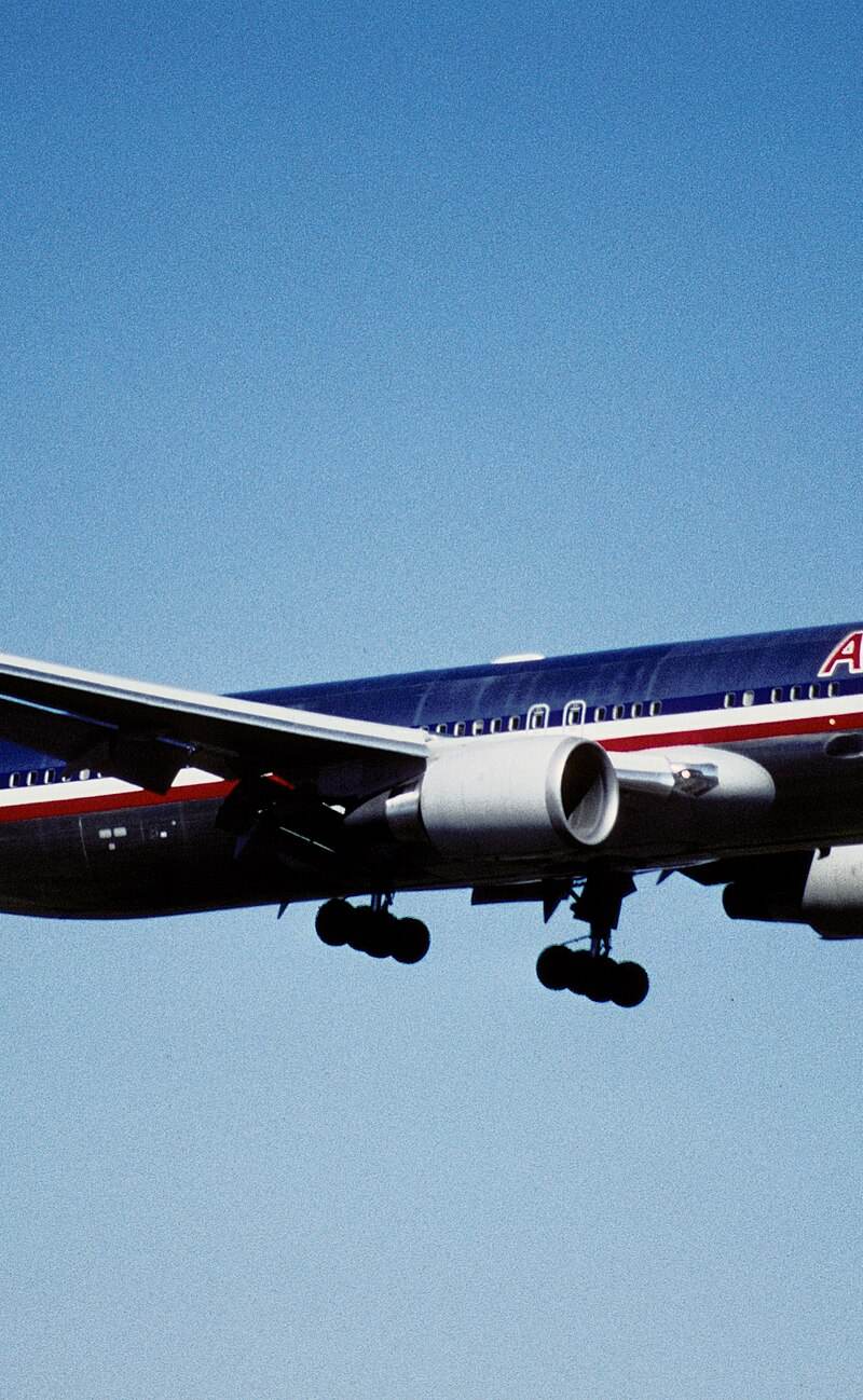 N399AN - Twin-engine aircraft