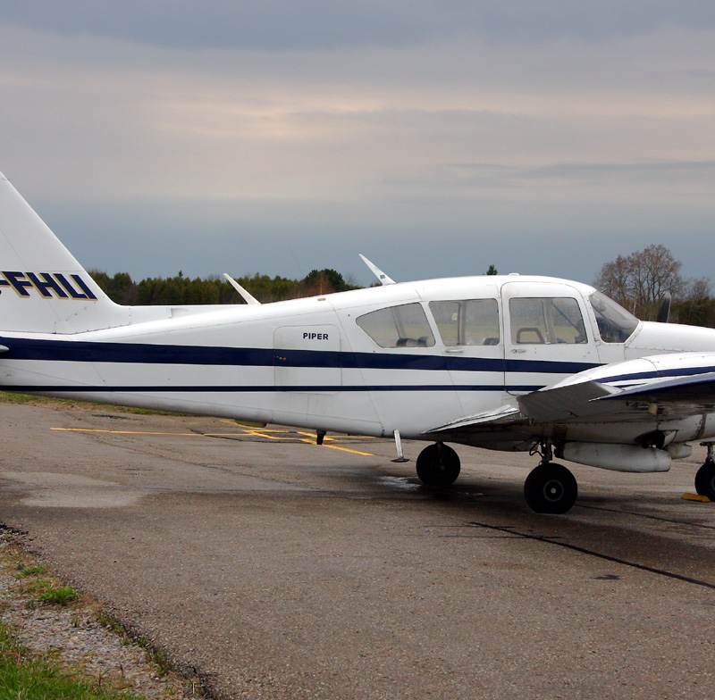 C-FHLI - Piper