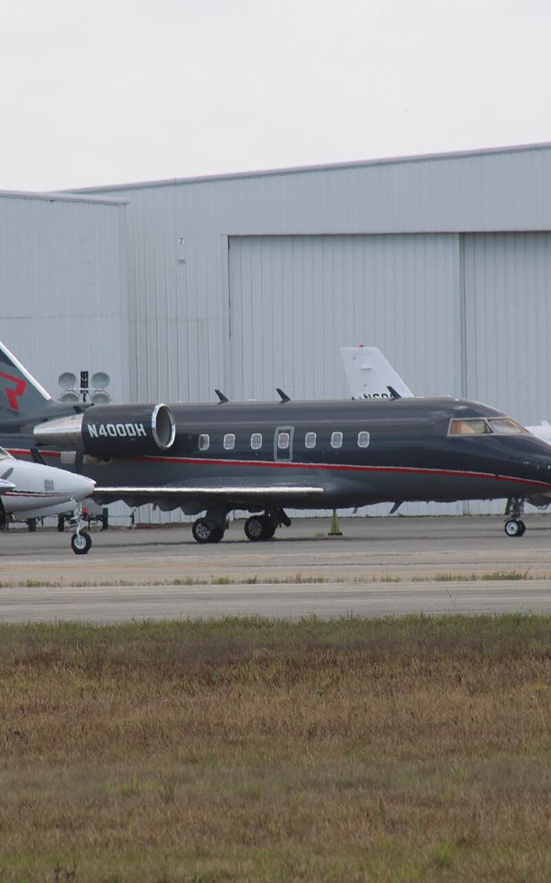 N400DH - Business jet