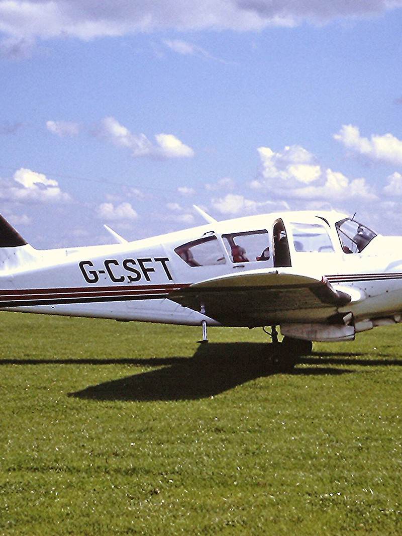 G-CSFT - Twin-engine aircraft