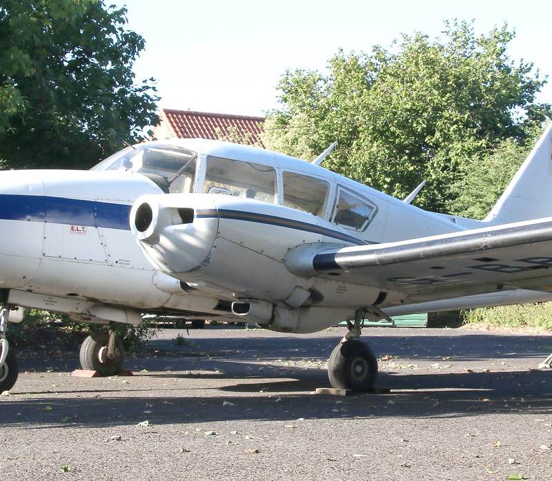 G-BBTJ - Twin-engine aircraft