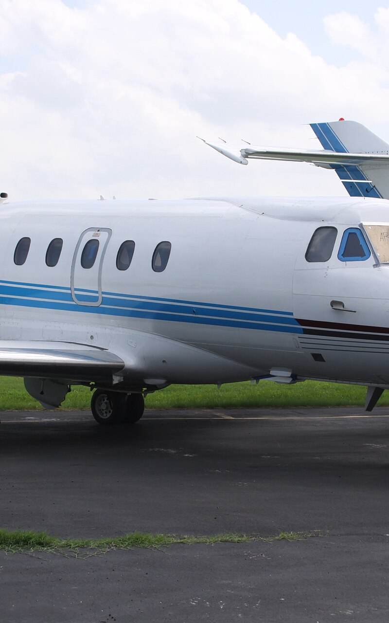 N401AB - Business jet