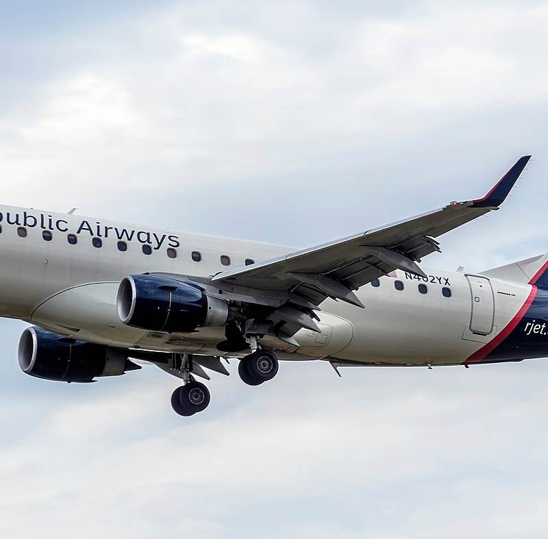 N402YX - Embraer