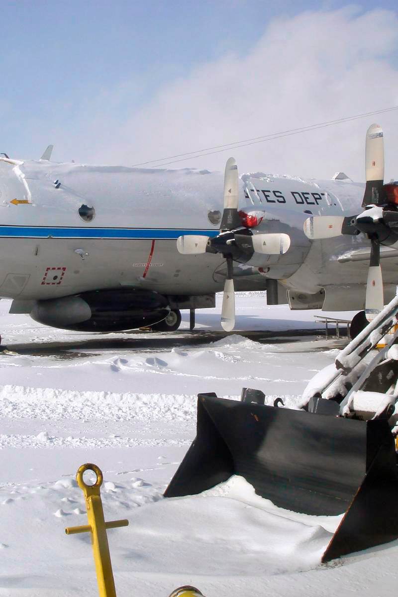 N42RF - Lockheed
