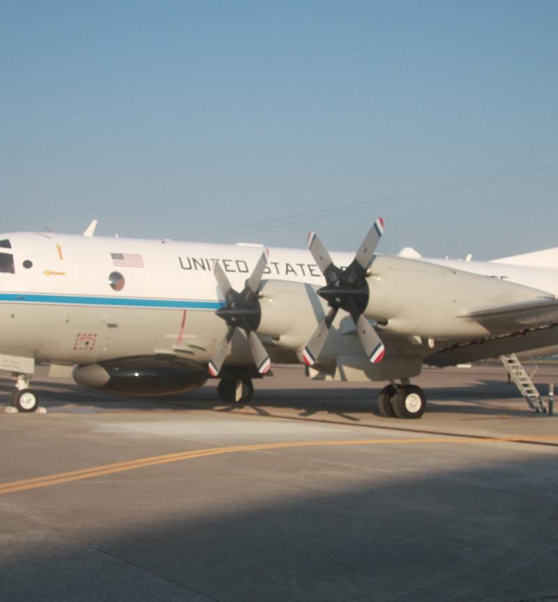 N42RF - Lockheed