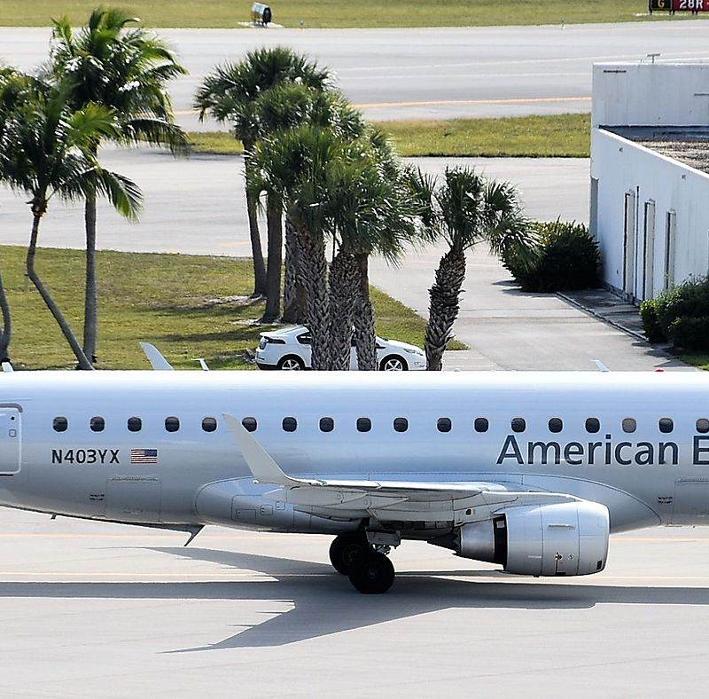N403YX - Embraer