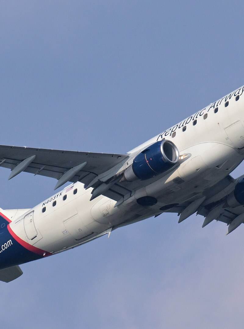 N403YX - Embraer
