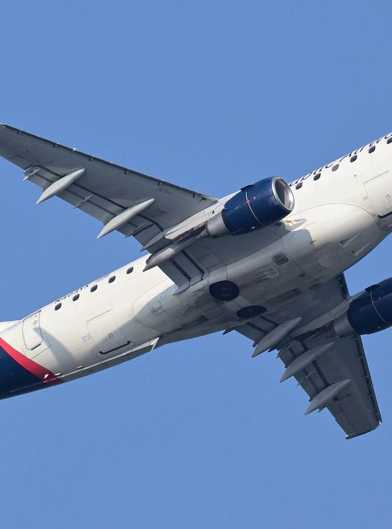 N403YX - Embraer