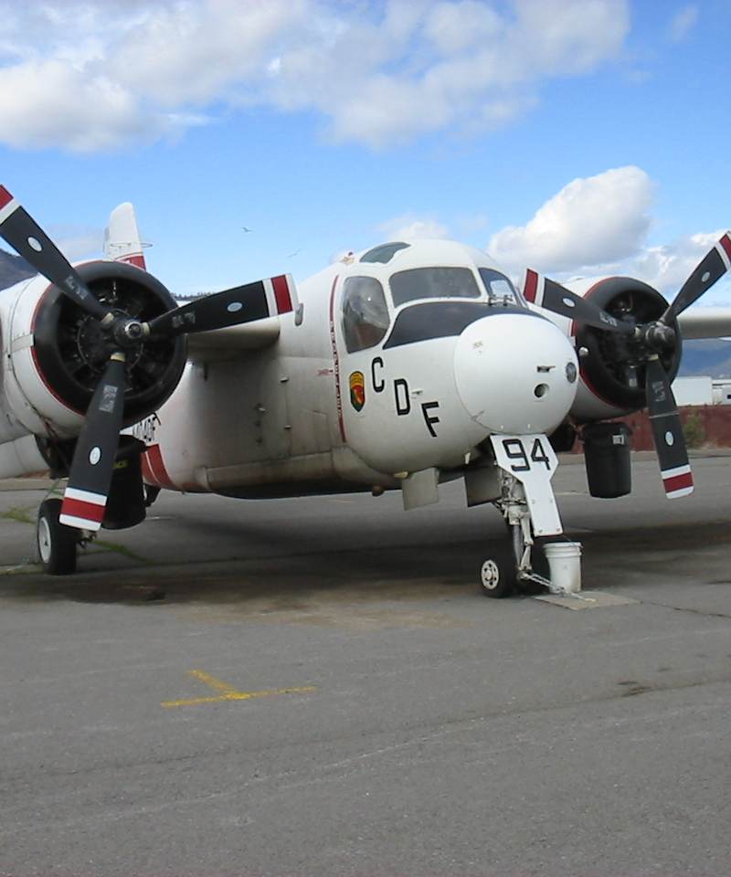 N404DF - Twin-engine aircraft