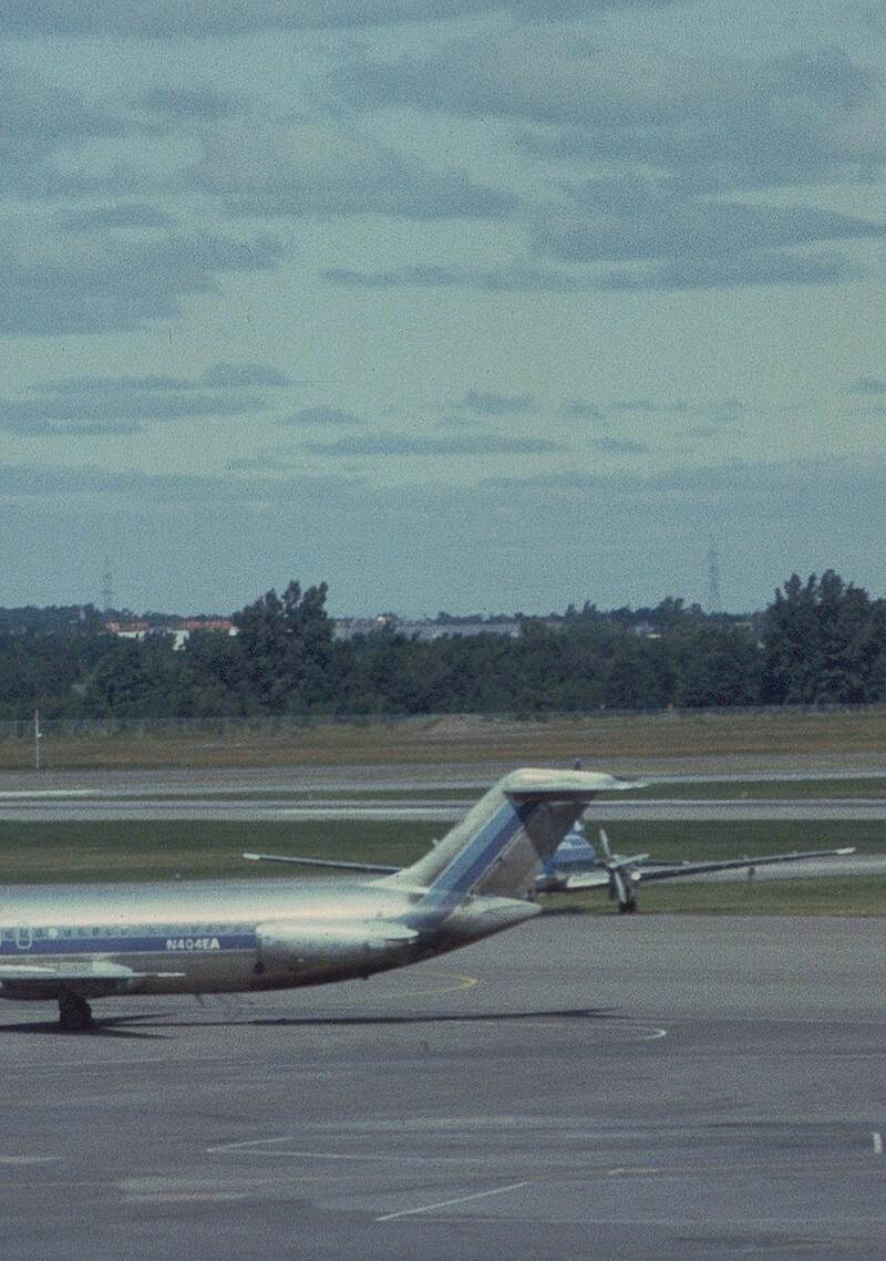N404EA - Douglas