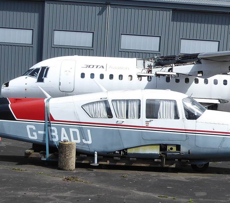 G-BADJ - Twin-engine aircraft