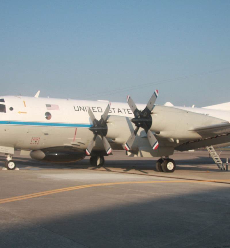 N42RF - Lockheed