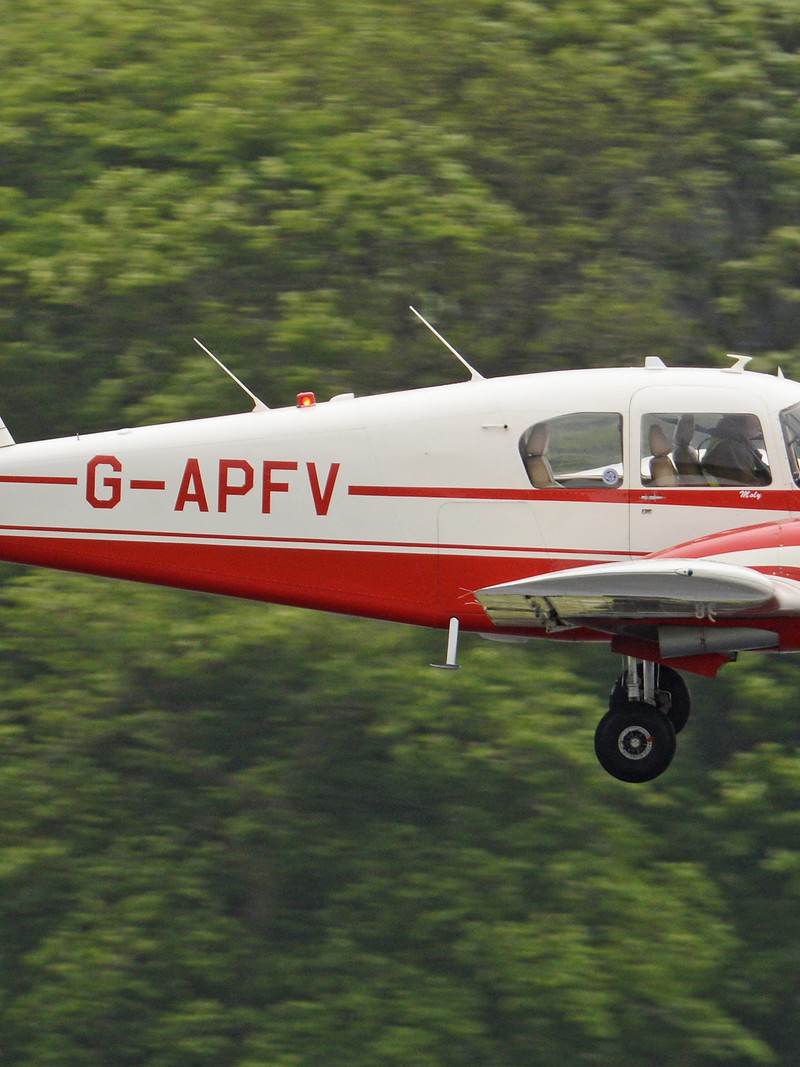 G-APFV - Piper