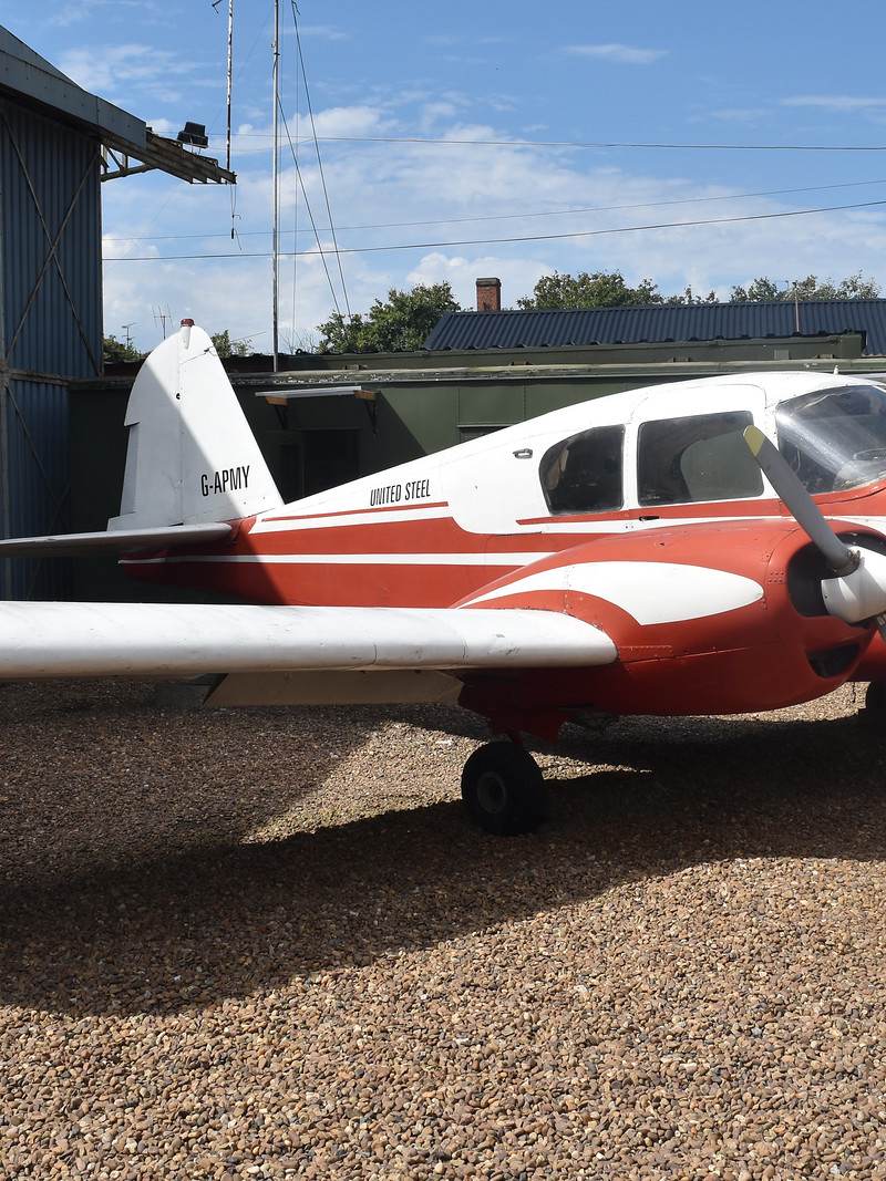 G-APMY - Twin-engine aircraft