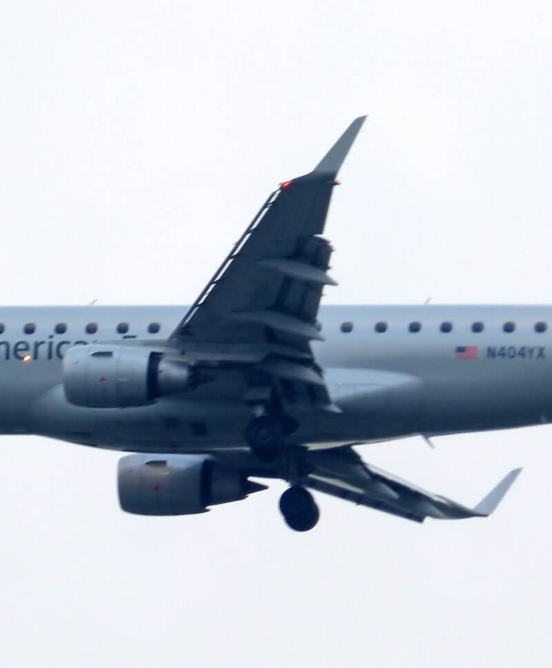 N404YX - Embraer