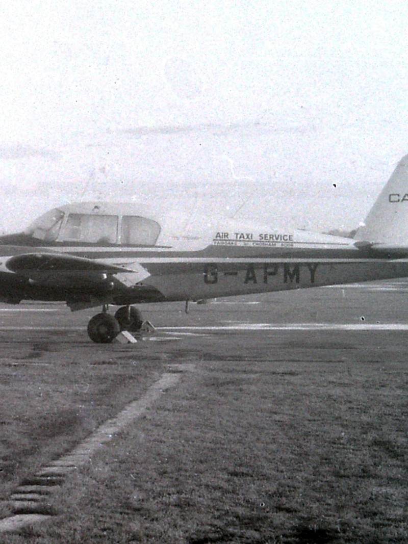 G-APMY - Twin-engine aircraft