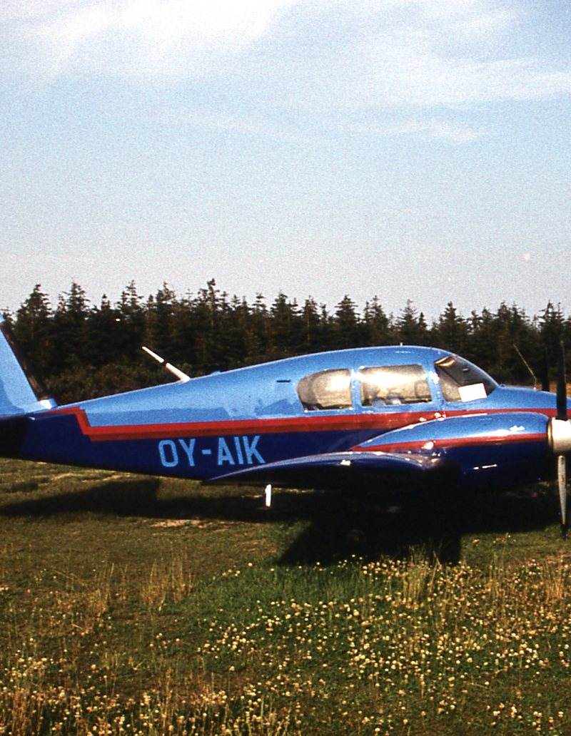 OY-AIK - Twin-engine aircraft