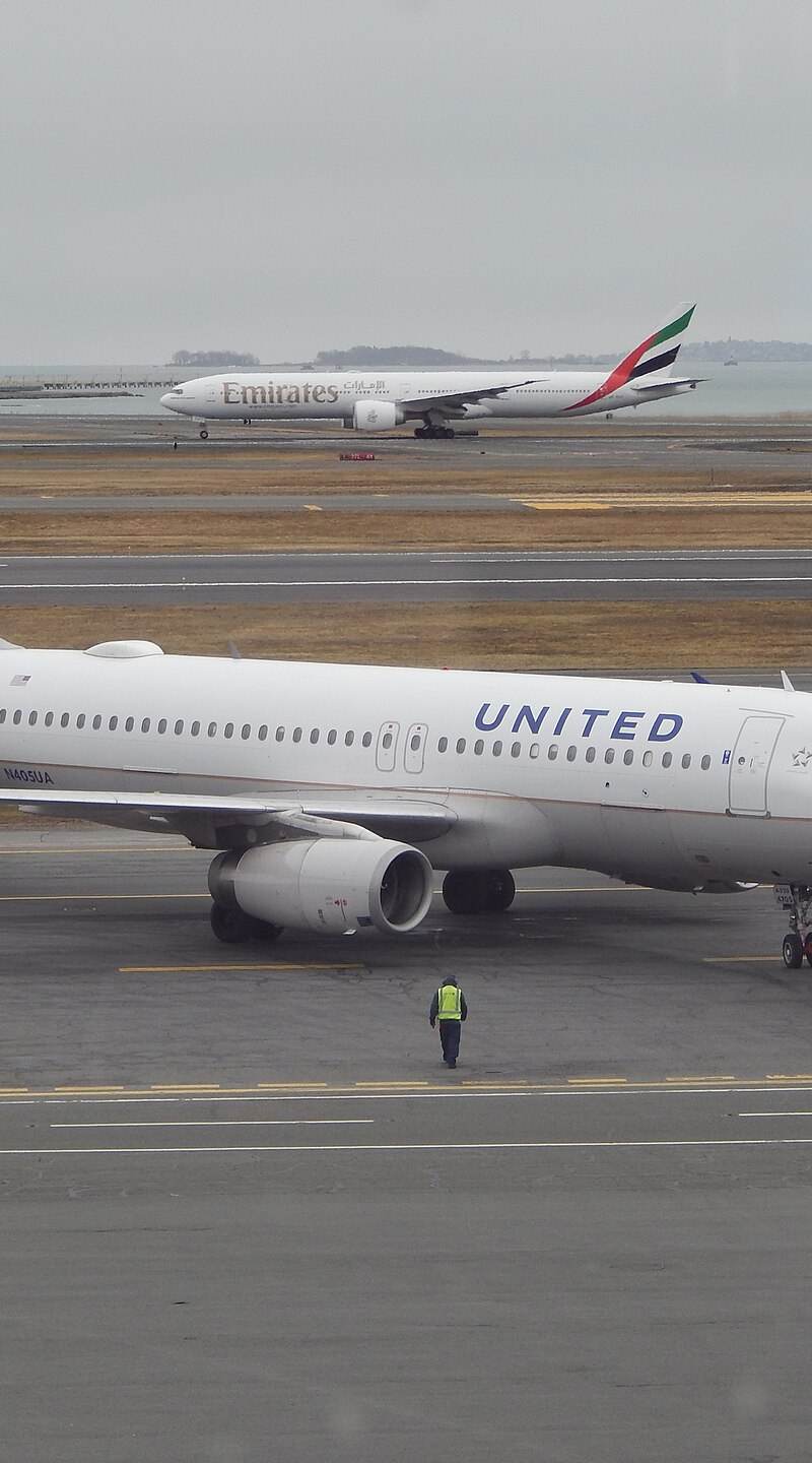 N405UA - Airbus