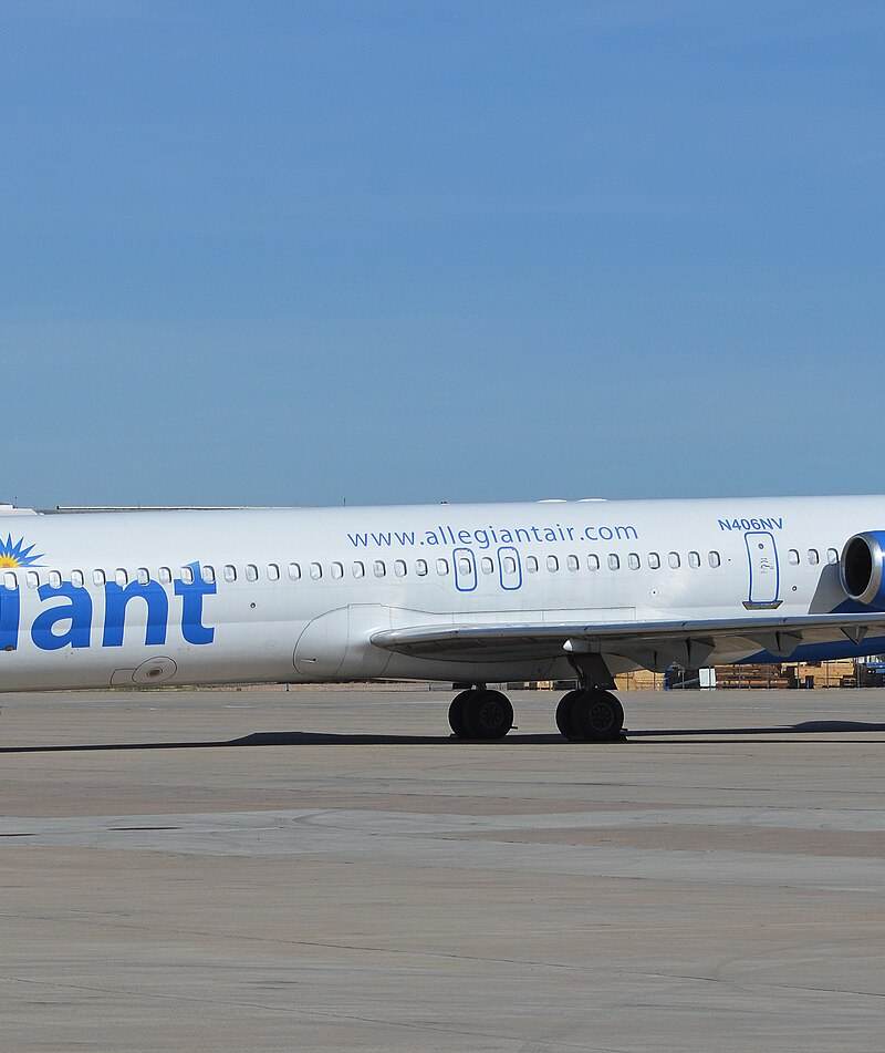 N406NV - Twin-engine aircraft