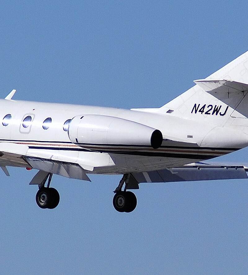 N42WJ - Business jet