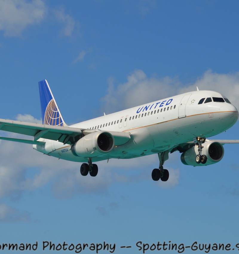 N407UA - Airbus