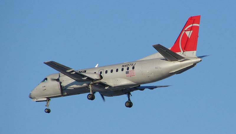 N407XJ - Twin-engine aircraft