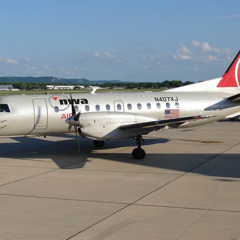 N407XJ - Twin-engine aircraft