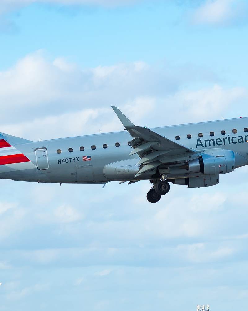N407YX - Embraer