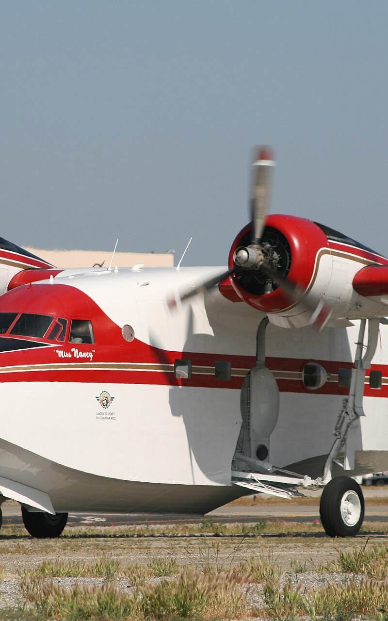 N43GL - Twin-engine aircraft