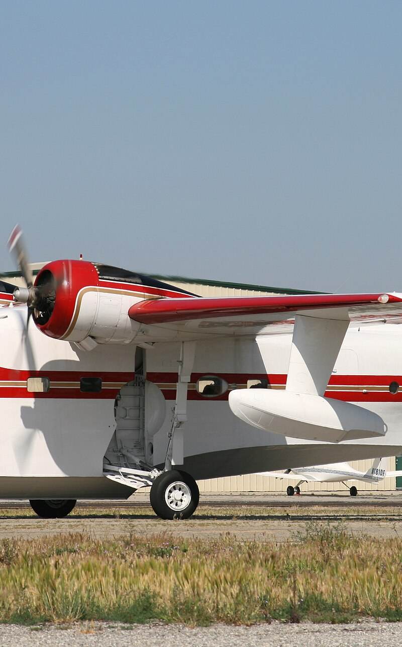 N43GL - Twin-engine aircraft