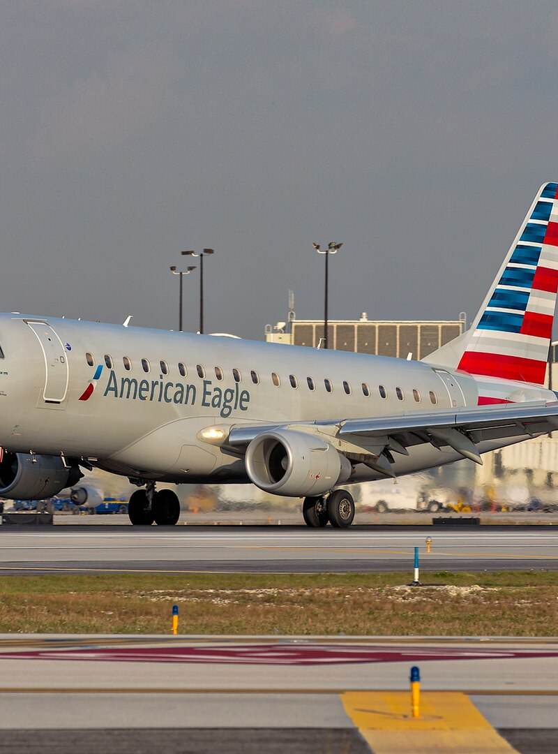 N443YX - Embraer