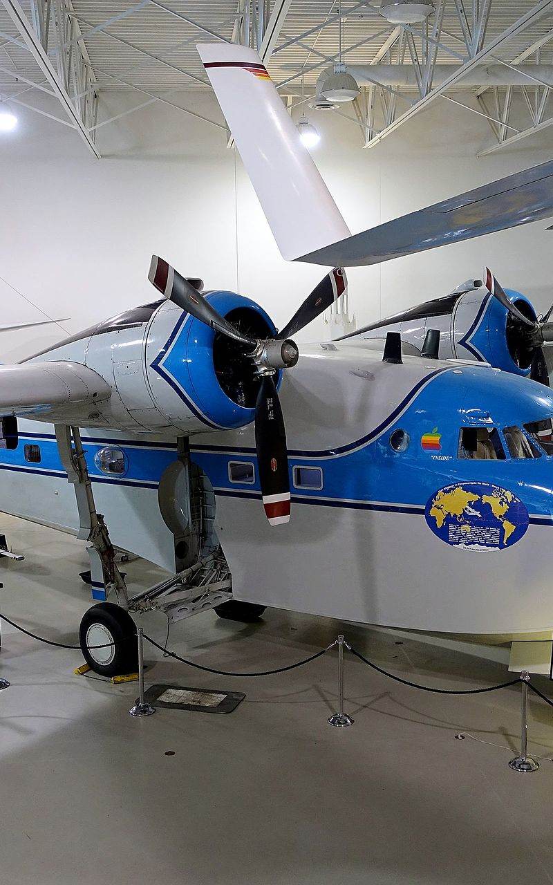 N44RD - Twin-engine aircraft