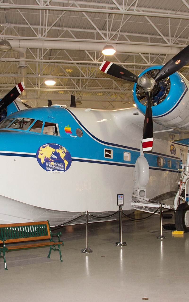  - Twin-engine aircraft